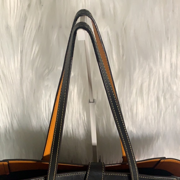 DOONEY & BOURKE TOTE - Picture 6 of 16